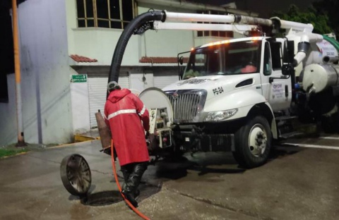 ATIENDE GOBIERNO DE TLALNEPANTLA AFECTACIONES PROVOCADAS POR INTENSA LLUVIA